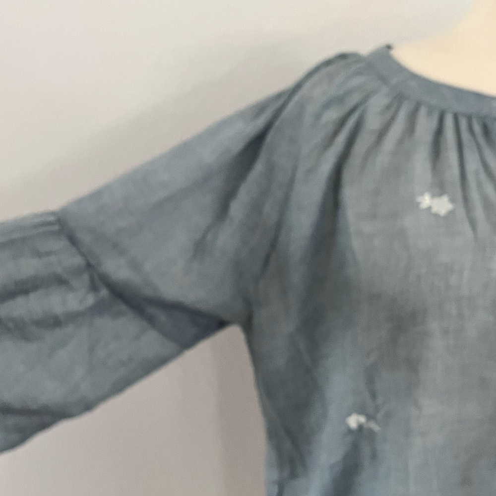 NWT Cotton Bleu Embroidered peasant gauze chambray tunic - Picture 8 of 10